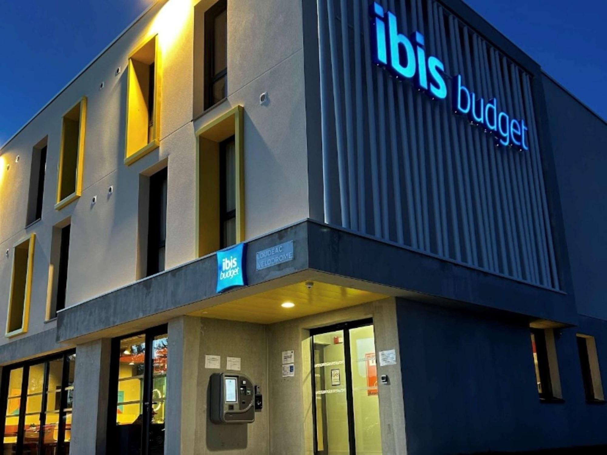 Ibis Budget Loudeac Velodrome エクステリア 写真